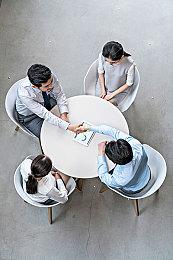 原Quest游戏《Nock》将于3月登陆PSVR2